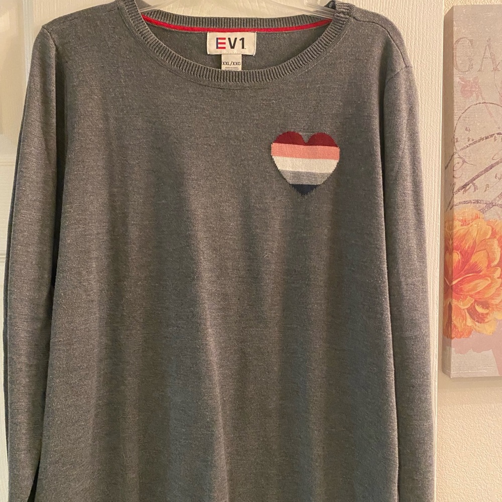 Lightweight sweater